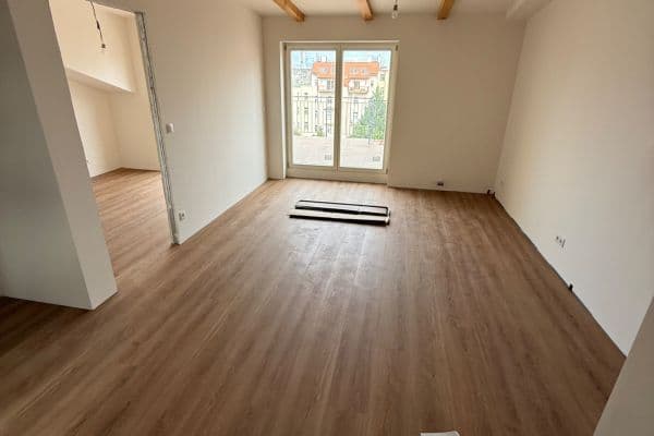 Prenájom bytu 6-izbový 164 m², Chodská, Praha, Praha Prenájom bytu 6-izbový 164 m², Chodská, Praha, Praha