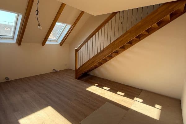 Prenájom bytu 6-izbový 164 m², Chodská, Praha Prenájom bytu 6-izbový 164 m², Chodská, Praha