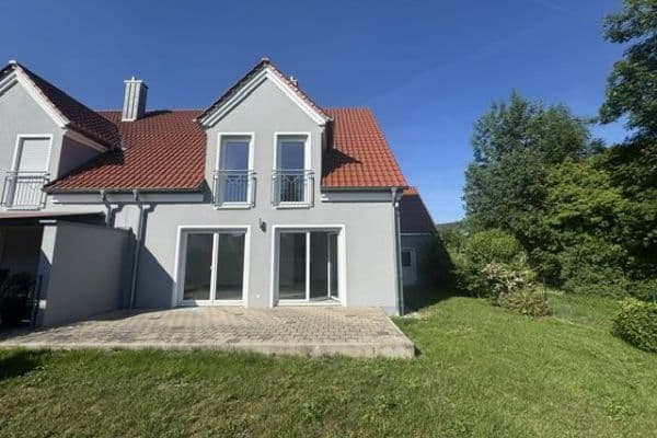 Predaj domu 150 m², pozemok 375 m², Frühlingsstraße 18, Schrobenhausen, Bavorsko Predaj domu 150 m², pozemok 375 m², Frühlingsstraße 18, Schrobenhausen, Bavorsko