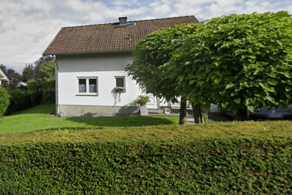 Predaj domu 120 m², pozemok 893 m², Akazienweg, Linz am Rhein Predaj domu 120 m², pozemok 893 m², Akazienweg, Linz am Rhein