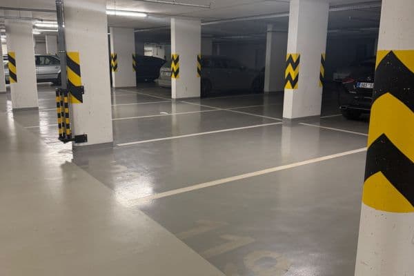 Prenájom garáže 12 m², Breitfeldova, Praha Prenájom garáže 12 m², Breitfeldova, Praha