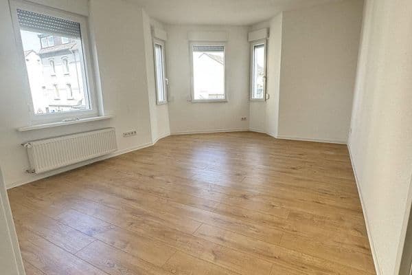 Prenájom bytu 2-izbový 55 m², Lützenkirchener Str. 214, Leverkusen Prenájom bytu 2-izbový 55 m², Lützenkirchener Str. 214, Leverkusen