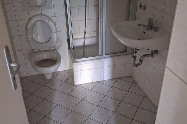 Prenájom bytu 3-izbový 75 m², Bergstraße 12, Drebach, Sasko Prenájom bytu 3-izbový 75 m², Bergstraße 12, Drebach, Sasko