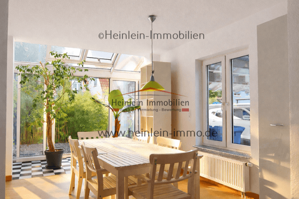 Predaj domu 184 m², pozemek 370 m², Griesheim Predaj domu 184 m², pozemek 370 m², Griesheim