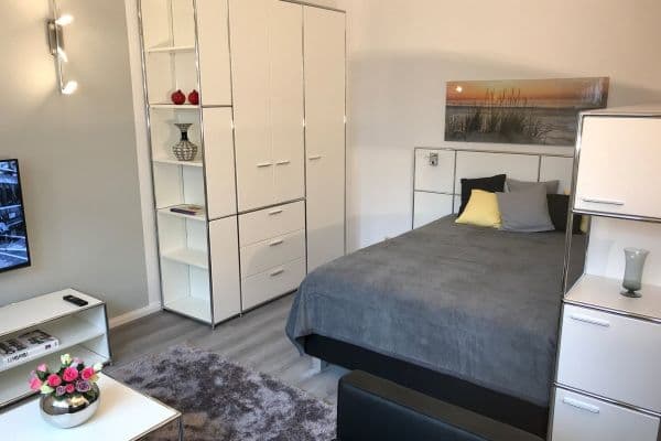 Prenájom bytu 1-izbový 35 m², Prinzregentenstr. 88, BERLIN, Berlín Prenájom bytu 1-izbový 35 m², Prinzregentenstr. 88, BERLIN, Berlín