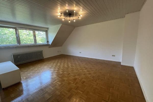 Prenájom bytu 3-izbový 85 m², Köln, Severné Porýnie - Westfálsko Prenájom bytu 3-izbový 85 m², Köln, Severné Porýnie - Westfálsko