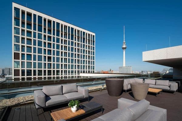 Prenájom bytu 3-izbový 93 m², Voltairestrasse 11, Berlin Mitte, Berlín Prenájom bytu 3-izbový 93 m², Voltairestrasse 11, Berlin Mitte, Berlín