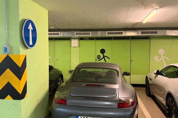 Prenájom garáže 25 m², Šaldova, Praha, Praha Prenájom garáže 25 m², Šaldova, Praha, Praha