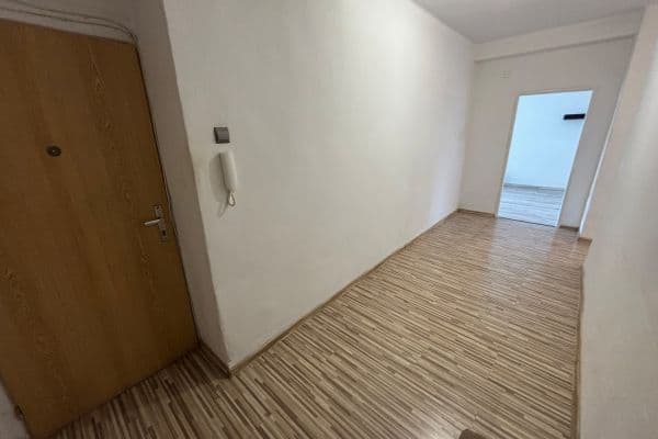 Prenájom bytu 2-izbový 68 m², Havířská, Karviná Prenájom bytu 2-izbový 68 m², Havířská, Karviná