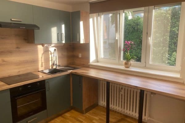 Prenájom bytu 2-izbový 69 m², Nad Jenerálkou, Praha Prenájom bytu 2-izbový 69 m², Nad Jenerálkou, Praha