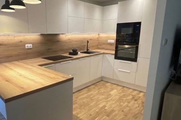 Predaj bytu 3-izbový 75 m², Údolní, Praha Predaj bytu 3-izbový 75 m², Údolní, Praha