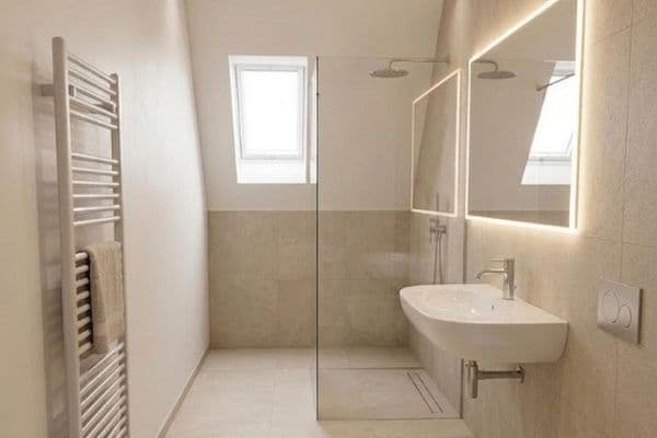 Prenájom bytu 3-izbový 100 m², Martinistr. 17a, Osnabrück, Dolné Sasko Prenájom bytu 3-izbový 100 m², Martinistr. 17a, Osnabrück, Dolné Sasko