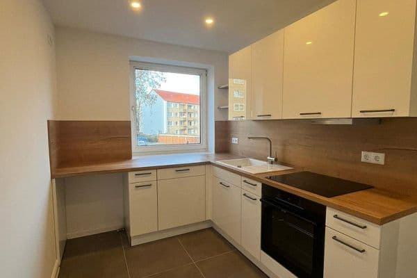 Prenájom bytu 2-izbový 59 m², Baldeniusstraße 35, Hannover, Dolné Sasko Prenájom bytu 2-izbový 59 m², Baldeniusstraße 35, Hannover, Dolné Sasko