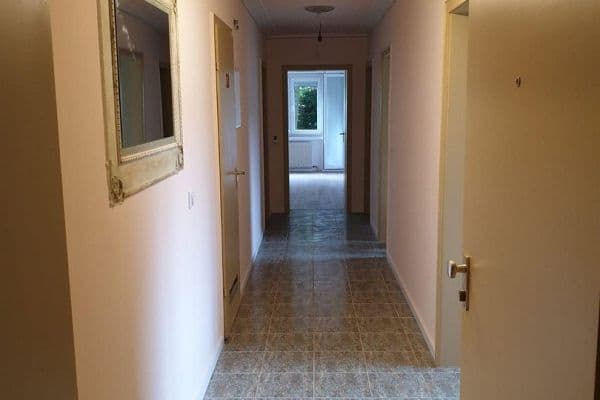 Prenájom bytu 3-izbový 75 m², Beethovenstraß,5, Esslingen am Neckar, Bádensko-Wurttembersko Prenájom bytu 3-izbový 75 m², Beethovenstraß,5, Esslingen am Neckar, Bádensko-Wurttembersko