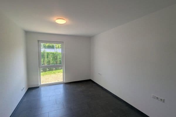 Prenájom bytu 2-izbový 63 m², Kirchheim Prenájom bytu 2-izbový 63 m², Kirchheim