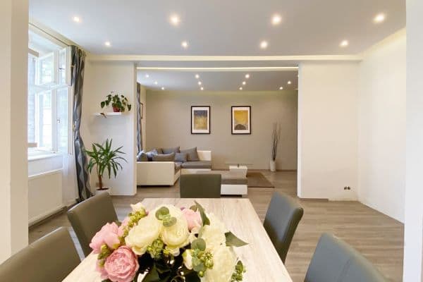 Prenájom bytu 3-izbový 95 m², U Střešovických hřišť, Praha Prenájom bytu 3-izbový 95 m², U Střešovických hřišť, Praha