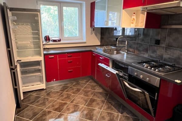 Prenájom bytu 2-izbový 54 m², Hrubínova, Neratovice Prenájom bytu 2-izbový 54 m², Hrubínova, Neratovice