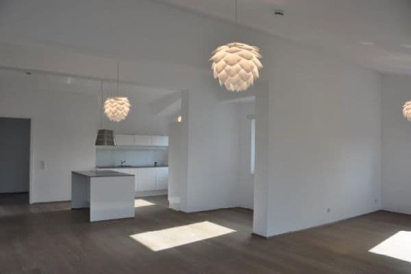Prenájom bytu 3-izbový 159 m², Kassel, Hesensko Prenájom bytu 3-izbový 159 m², Kassel, Hesensko