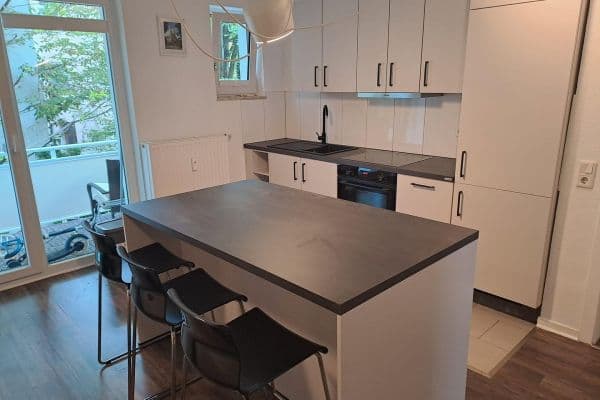 Prenájom bytu 2-izbový 62 m², Escherstraße 60, Köln Prenájom bytu 2-izbový 62 m², Escherstraße 60, Köln