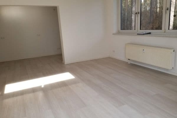 Prenájom bytu 2-izbový 71 m², Ahornstr. 10, Fichtenwalde Prenájom bytu 2-izbový 71 m², Ahornstr. 10, Fichtenwalde