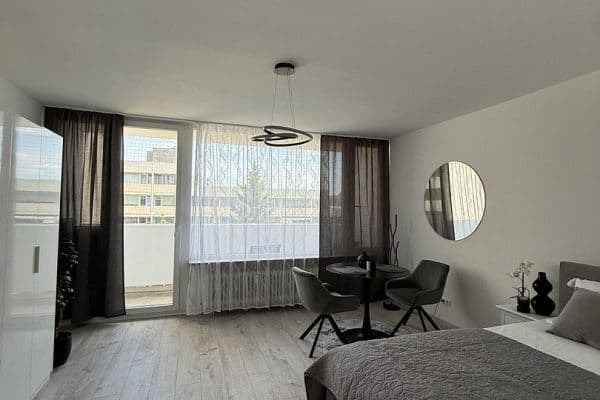 Prenájom bytu 1-izbový 30 m², München, Bavorsko Prenájom bytu 1-izbový 30 m², München, Bavorsko