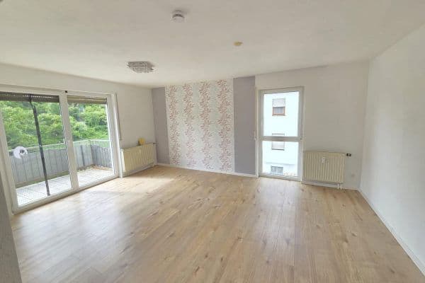 Prenájom bytu 3-izbový 80 m², Neuenburg am Rhein Prenájom bytu 3-izbový 80 m², Neuenburg am Rhein