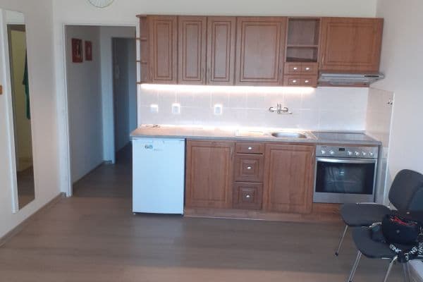 Prenájom bytu 1-izbový 27 m², Jana Drdy, Příbram, Středočeský kraj Prenájom bytu 1-izbový 27 m², Jana Drdy, Příbram, Středočeský kraj