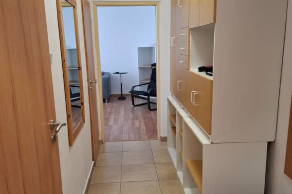 Prenájom bytu 2-izbový 47 m², Astrová, Ružinov Prenájom bytu 2-izbový 47 m², Astrová, Ružinov