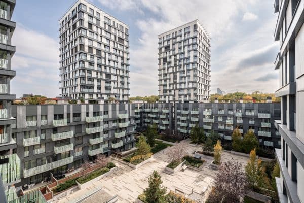 Prenájom bytu 2-izbový 61 m², Olšanská, Praha Prenájom bytu 2-izbový 61 m², Olšanská, Praha