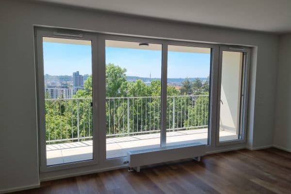 Prenájom bytu 2-izbový 60 m², Pod Krocínkou, Praha Prenájom bytu 2-izbový 60 m², Pod Krocínkou, Praha