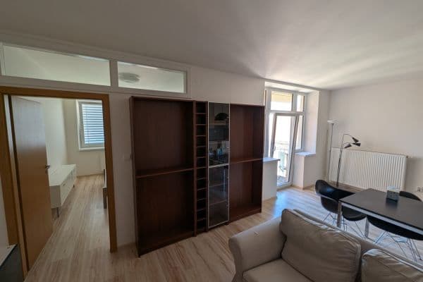 Prenájom bytu 2-izbový 62 m², Kunzova, Brno Prenájom bytu 2-izbový 62 m², Kunzova, Brno
