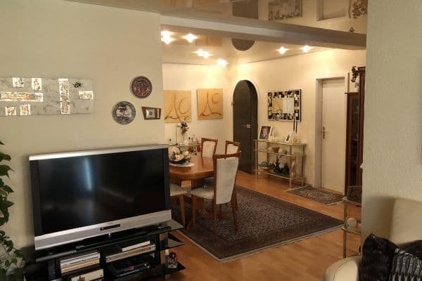 Prenájom bytu 3-izbový 92 m², Nürnberg, Bavorsko Prenájom bytu 3-izbový 92 m², Nürnberg, Bavorsko