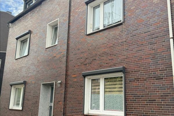 Prenájom bytu 3-izbový 83 m², Von-der-Mark-Str. 37, Duisburg Prenájom bytu 3-izbový 83 m², Von-der-Mark-Str. 37, Duisburg