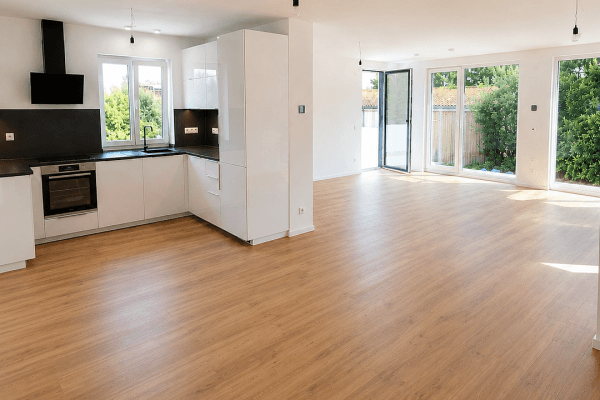 Prenájom bytu 4-izbový 117 m², Hemau, Bavorsko Prenájom bytu 4-izbový 117 m², Hemau, Bavorsko
