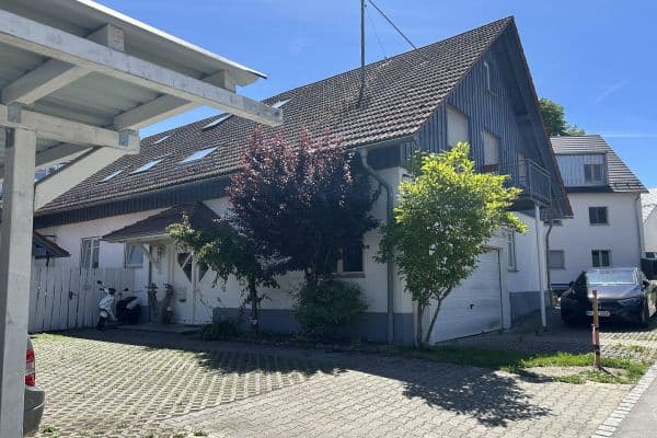 Prenájom bytu 2-izbový 74 m², Ravensburg Prenájom bytu 2-izbový 74 m², Ravensburg