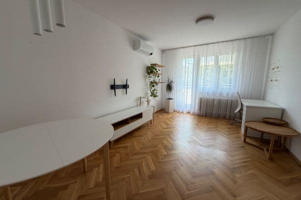 Prenájom bytu 2-izbový 58 m², Práčská, Praha Prenájom bytu 2-izbový 58 m², Práčská, Praha
