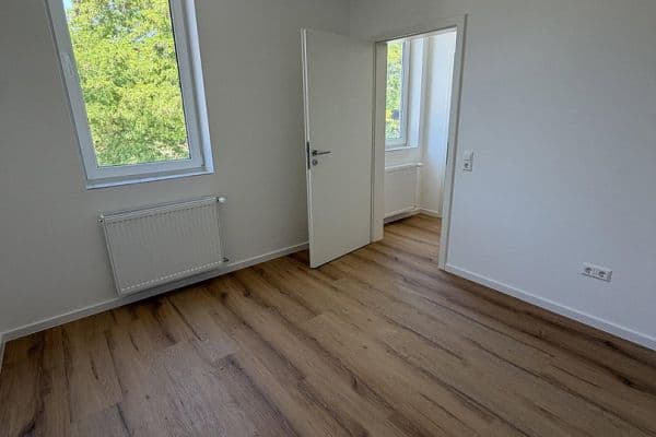 Prenájom bytu 2-izbový 45 m², Wormser Str.5, Grünstadt, Porýnie-Falcko Prenájom bytu 2-izbový 45 m², Wormser Str.5, Grünstadt, Porýnie-Falcko
