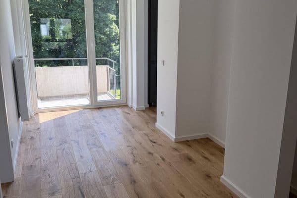 Prenájom bytu 3-izbový 67 m², Hamburg, Hamburg Prenájom bytu 3-izbový 67 m², Hamburg, Hamburg