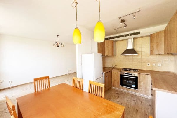 Prenájom bytu 3-izbový 70 m², Jílovská, Praha Prenájom bytu 3-izbový 70 m², Jílovská, Praha