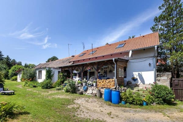 Predaj domu 250 m², pozemok 1.555 m², Doubravčice Predaj domu 250 m², pozemok 1.555 m², Doubravčice