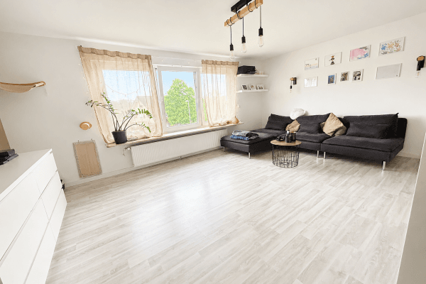 Predaj domu 119 m², pozemok 419 m², Weinstr. 47, Oberderdingen Predaj domu 119 m², pozemok 419 m², Weinstr. 47, Oberderdingen