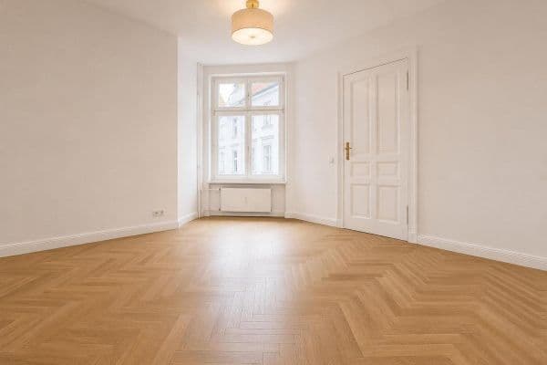 Predaj bytu 3-izbový 86 m², Berlin, Berlín Predaj bytu 3-izbový 86 m², Berlin, Berlín
