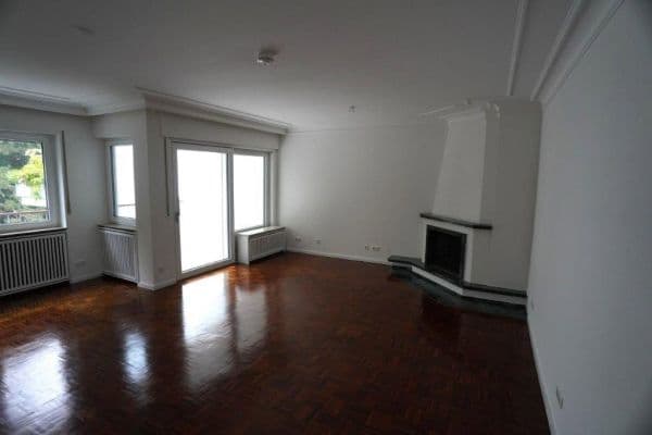 Predaj bytu 3-izbový 120 m², Kronberg Predaj bytu 3-izbový 120 m², Kronberg