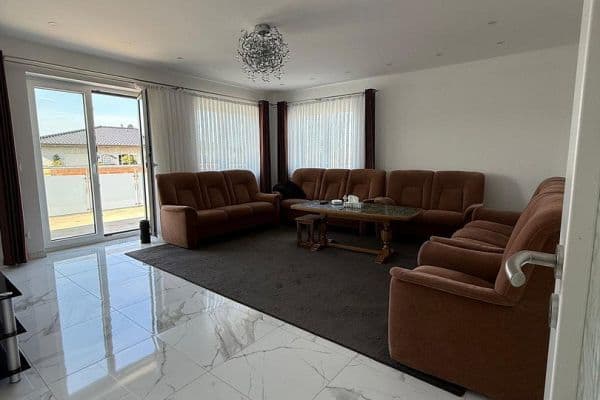 Prenájom bytu 2-izbový 90 m², Friedrich-Ebert-Str. 15, Pohlheim Prenájom bytu 2-izbový 90 m², Friedrich-Ebert-Str. 15, Pohlheim