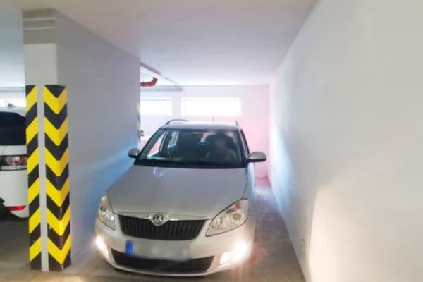 Prenájom garáže 12 m², Křepelčí, Brno Prenájom garáže 12 m², Křepelčí, Brno