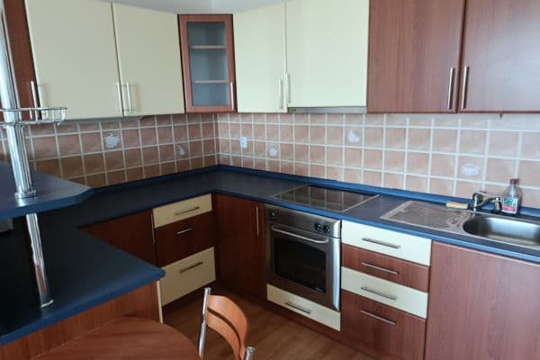 Prenájom bytu 2-izbový 38 m², Štúrova, Praha, Praha Prenájom bytu 2-izbový 38 m², Štúrova, Praha, Praha