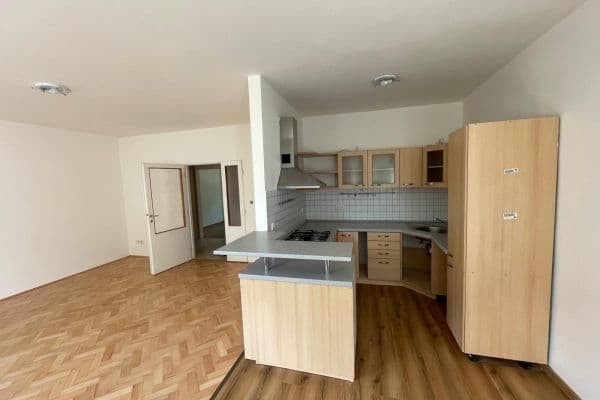 Prenájom bytu 2-izbový 58 m², Přechodní, Praha Prenájom bytu 2-izbový 58 m², Přechodní, Praha