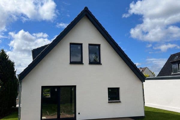 Predaj domu 132 m², pozemok 544 m², Glinde Predaj domu 132 m², pozemok 544 m², Glinde