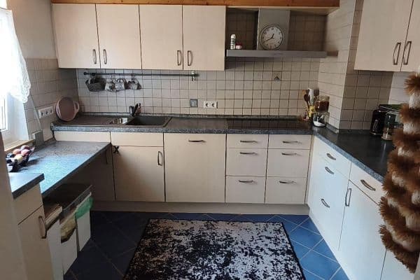 Prenájom bytu 4-izbový 101 m², Ludwig-Thoma-Str. 21, Onstmettingen Prenájom bytu 4-izbový 101 m², Ludwig-Thoma-Str. 21, Onstmettingen