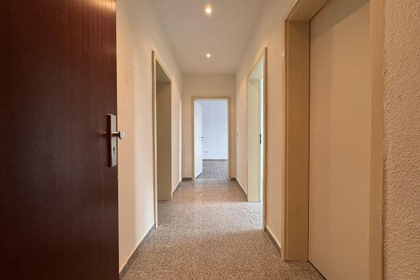 Prenájom bytu 3-izbový 74 m², Essen, Severné Porýnie - Westfálsko Prenájom bytu 3-izbový 74 m², Essen, Severné Porýnie - Westfálsko